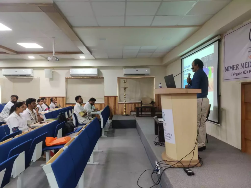 Face N International Dental Clinic in Nigdi Guest lecturer in MIMER Medical Collage2